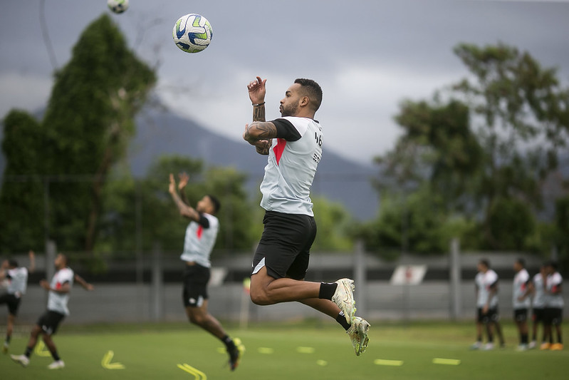 Vasco Tem N Meros Incr Veis Em Bolas A Reas Em Entenda Vasco